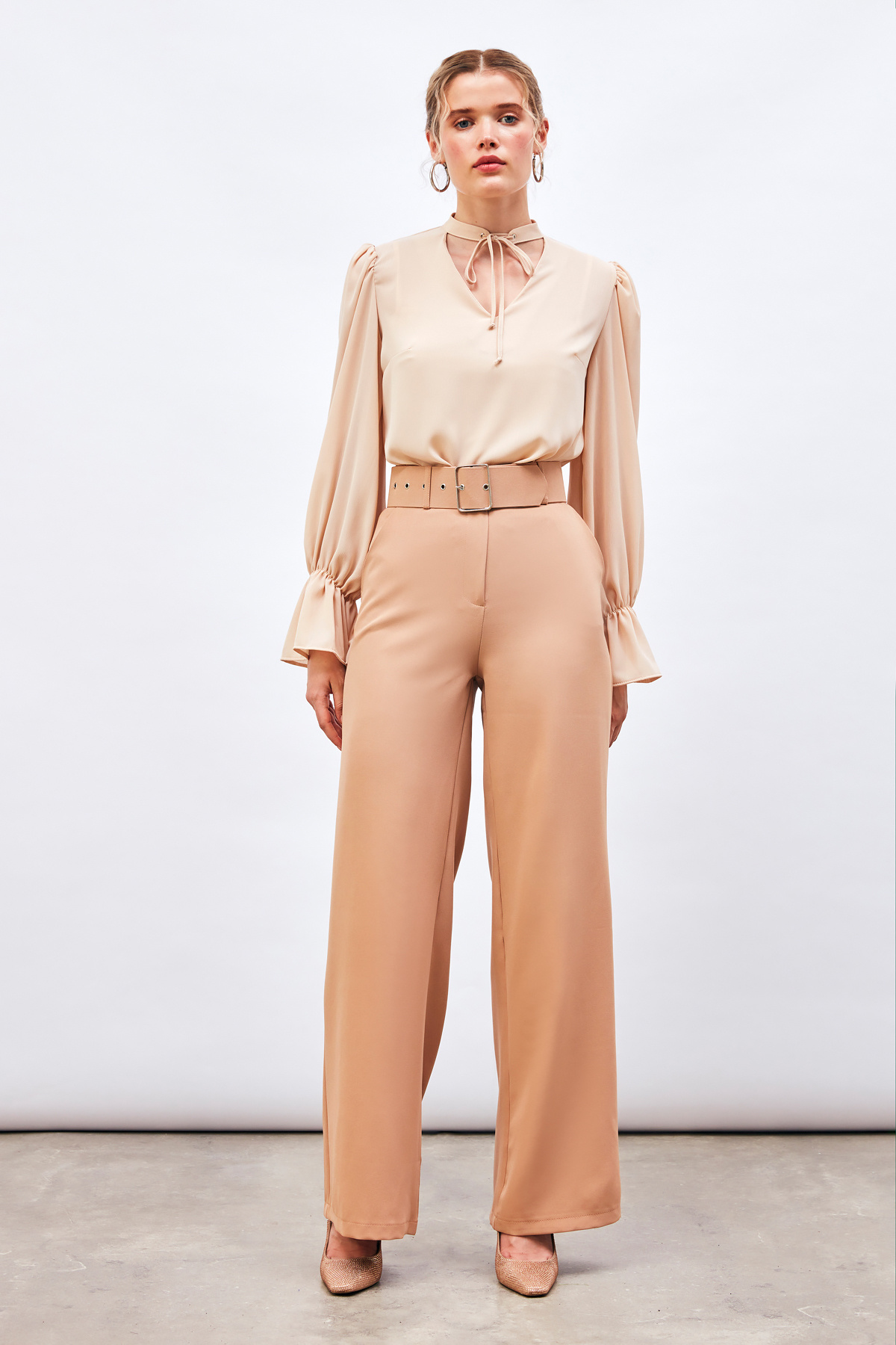 Kemerli Bol Paça Pantolon - CAMEL