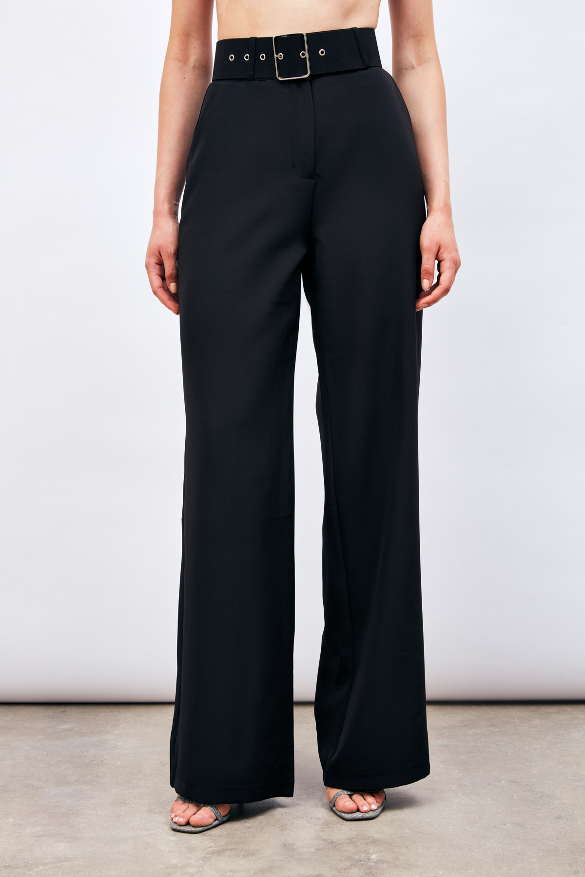 Kemerli Bol Paça Pantolon - SİYAH