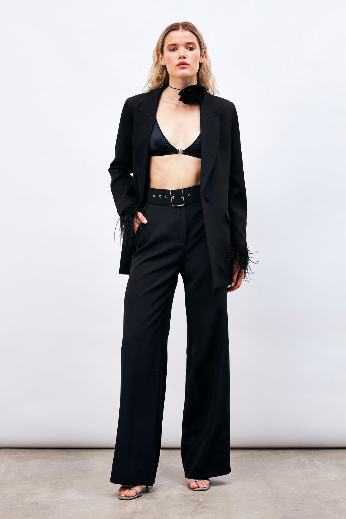 Kemerli Bol Paça Pantolon - SİYAH