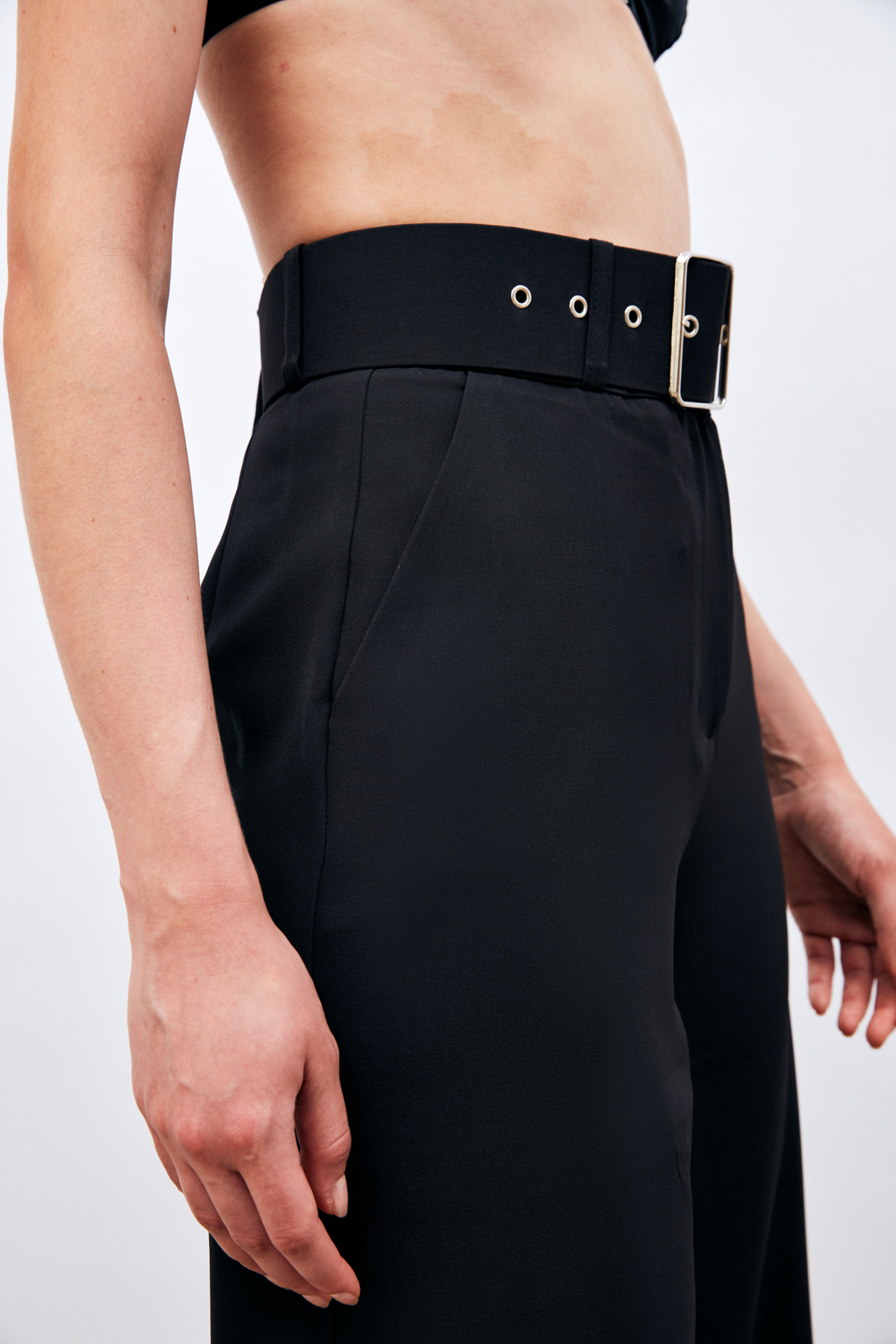 Kemerli Bol Paça Pantolon - SİYAH