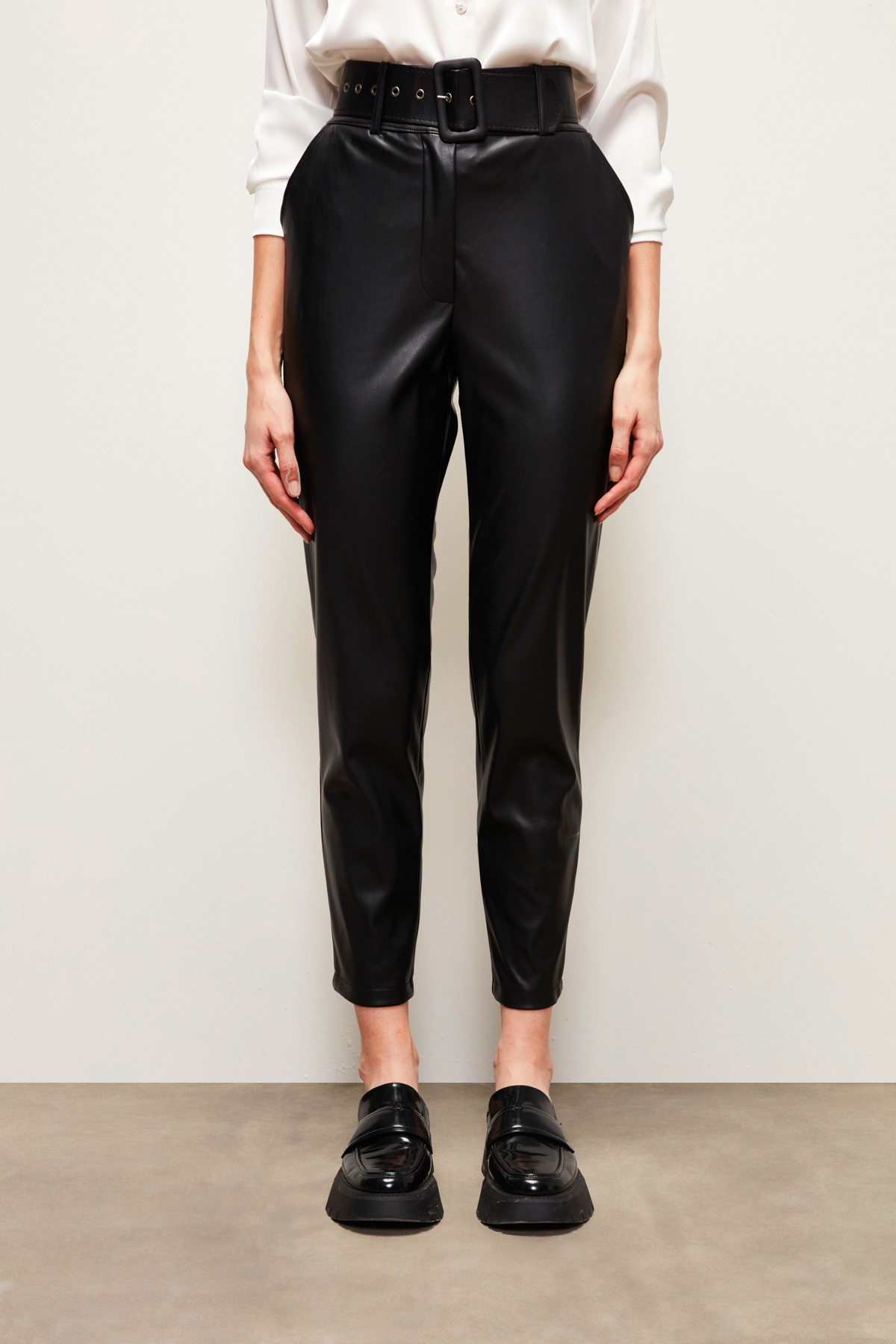 Belted leather pants - BLACK