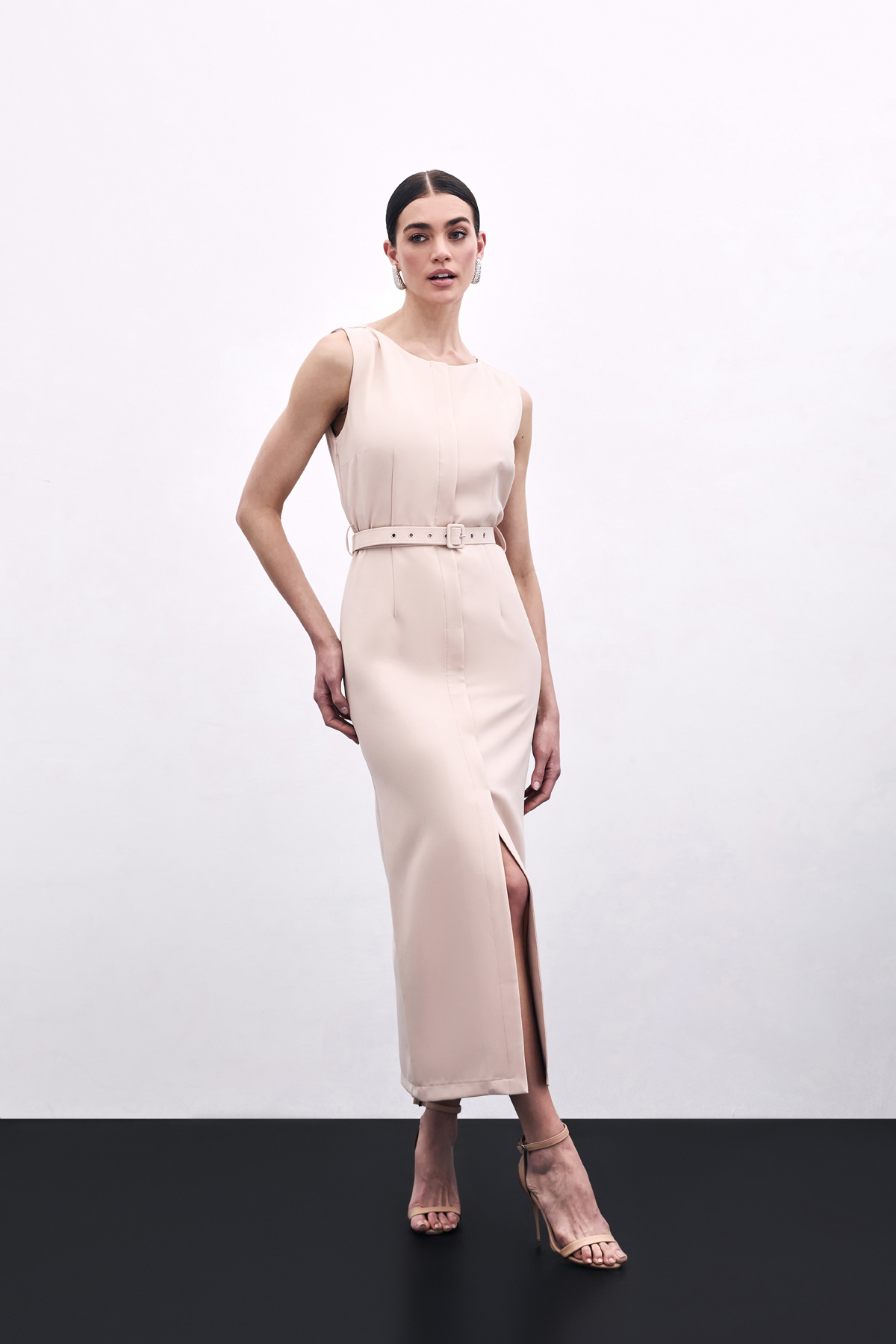 Kemerli Kalem Elbise - Bej