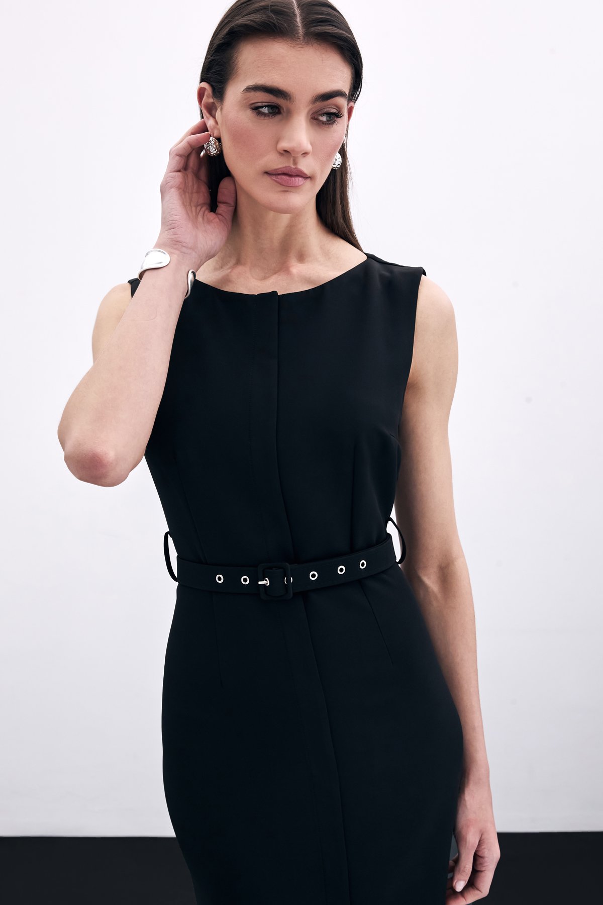 Kemerli Kalem Elbise - Siyah