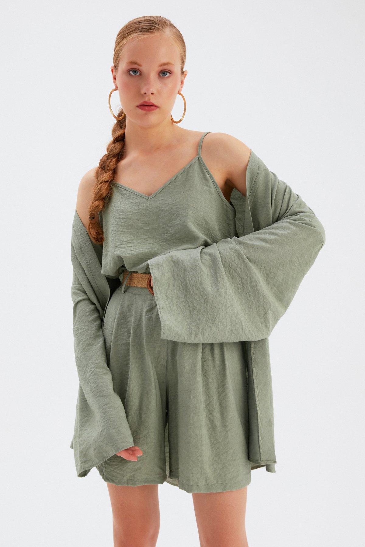 Kemerli Keten Şort - YEŞİL