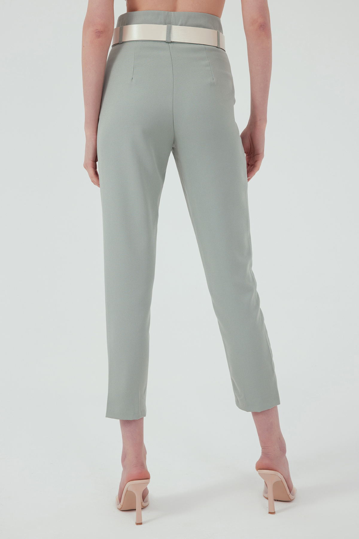 Kemerli klasik pantolon - ÇAĞLA YEŞİLİ