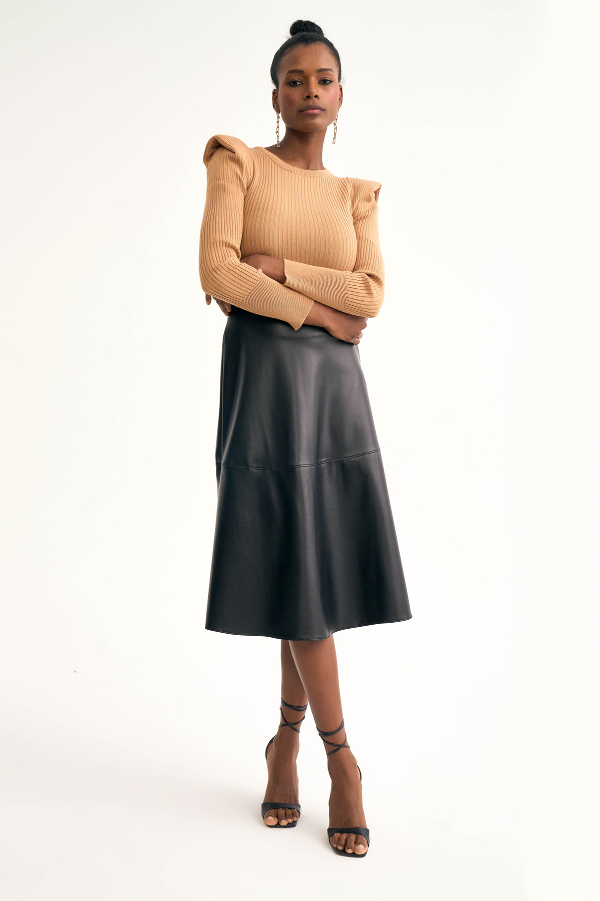 Kemerli kloş deri etek - SİYAH