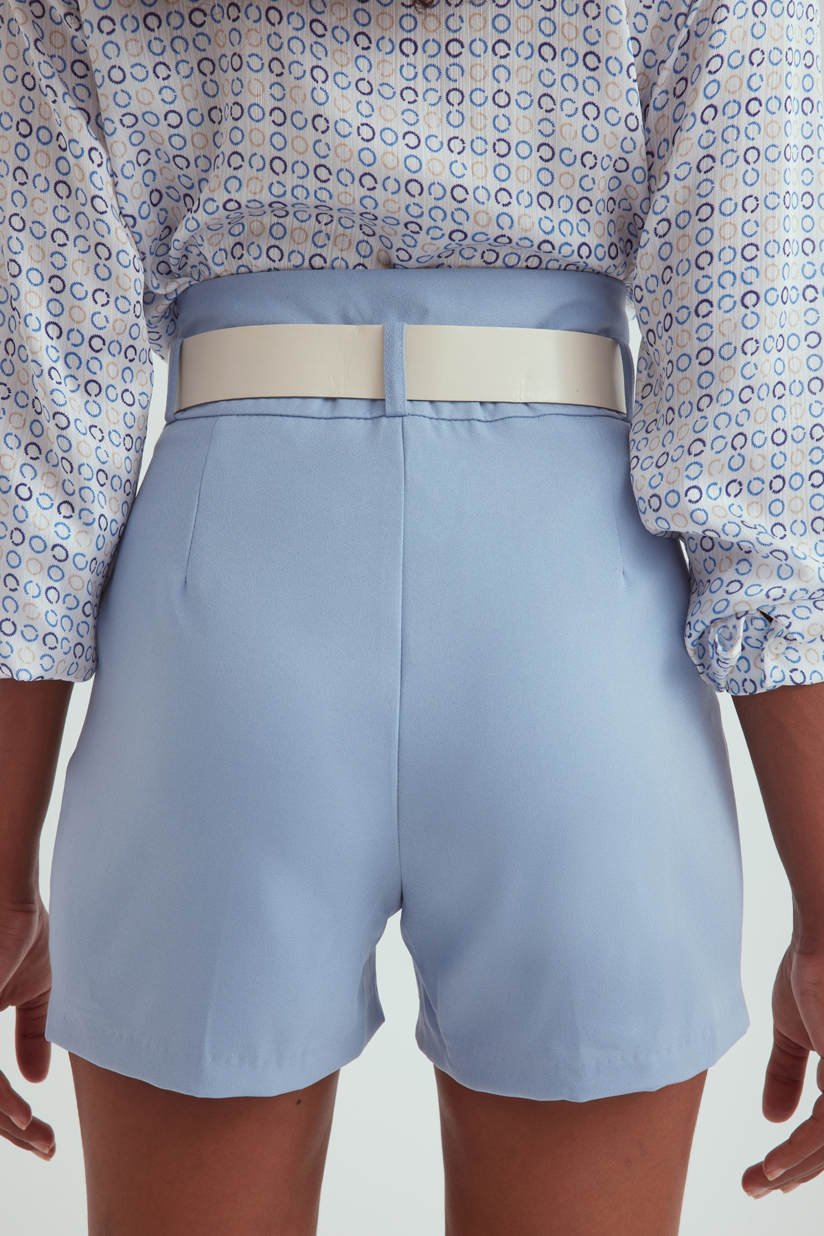 Kemerli mini şort - MAVİ