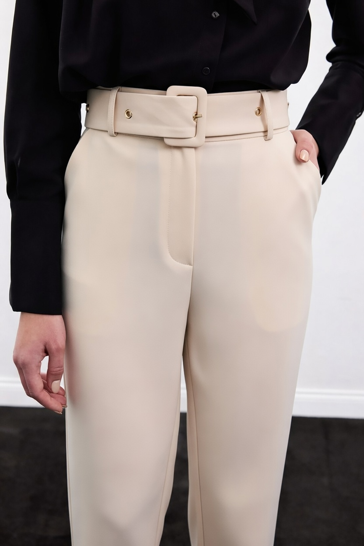 Kemerli Pantolon - Bej