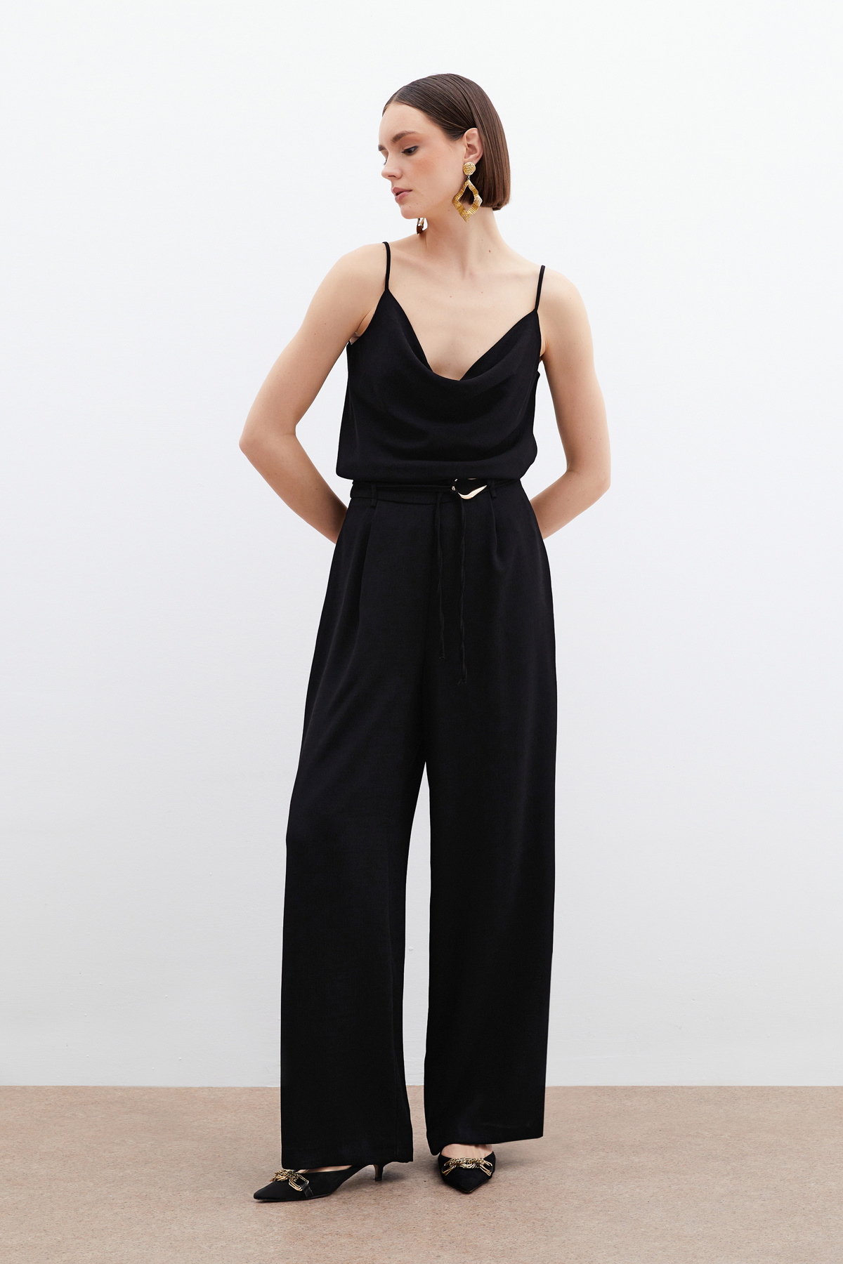 Kemerli Salaş Pantolon - Siyah