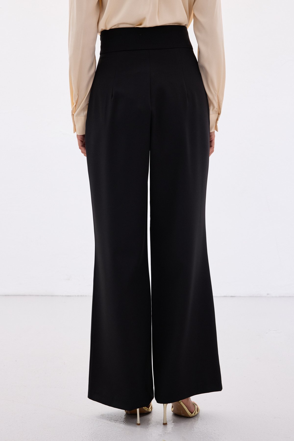 Kemerli Salaş Pantolon - Siyah