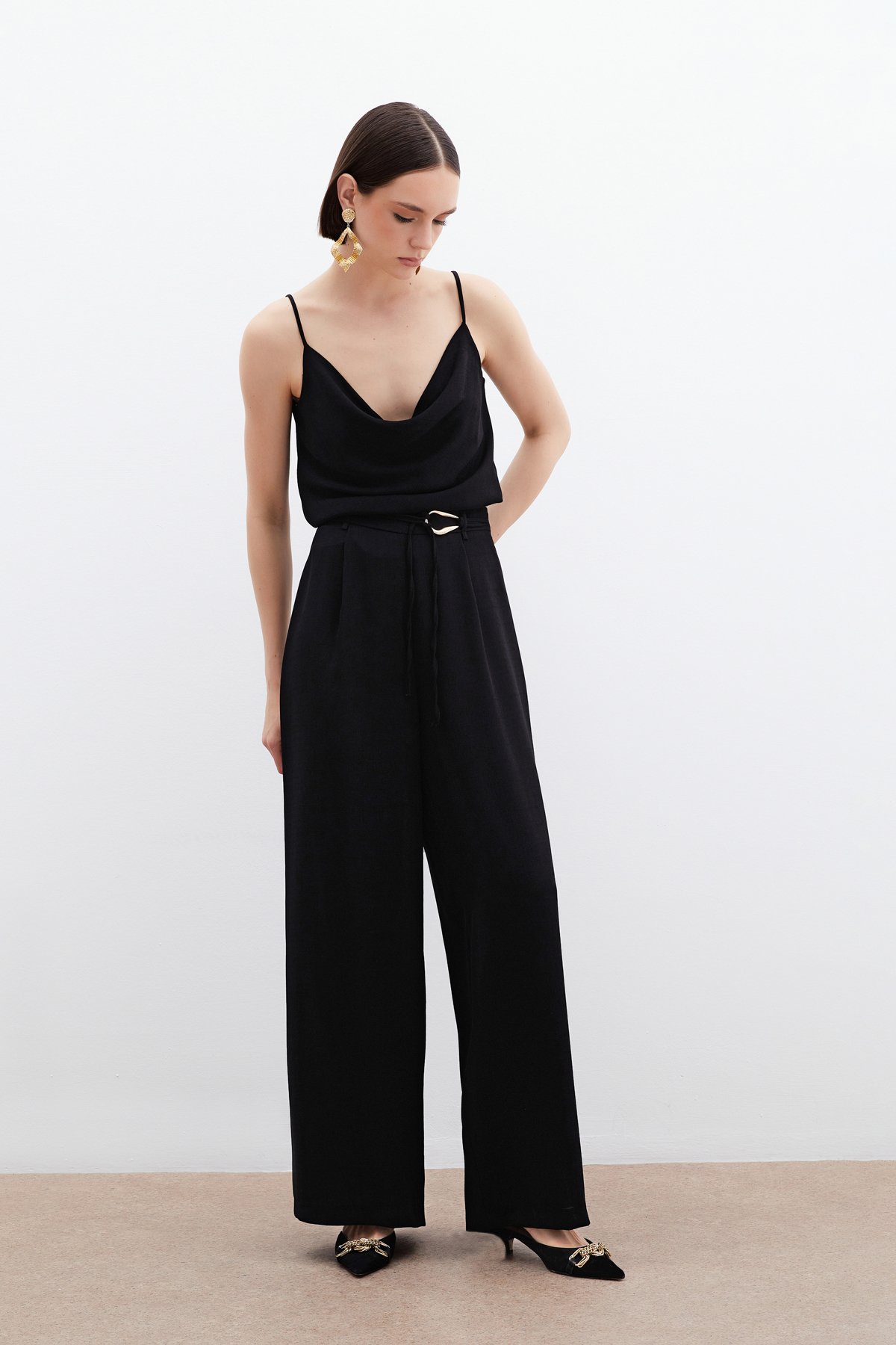 Kemerli Salaş Pantolon - Siyah