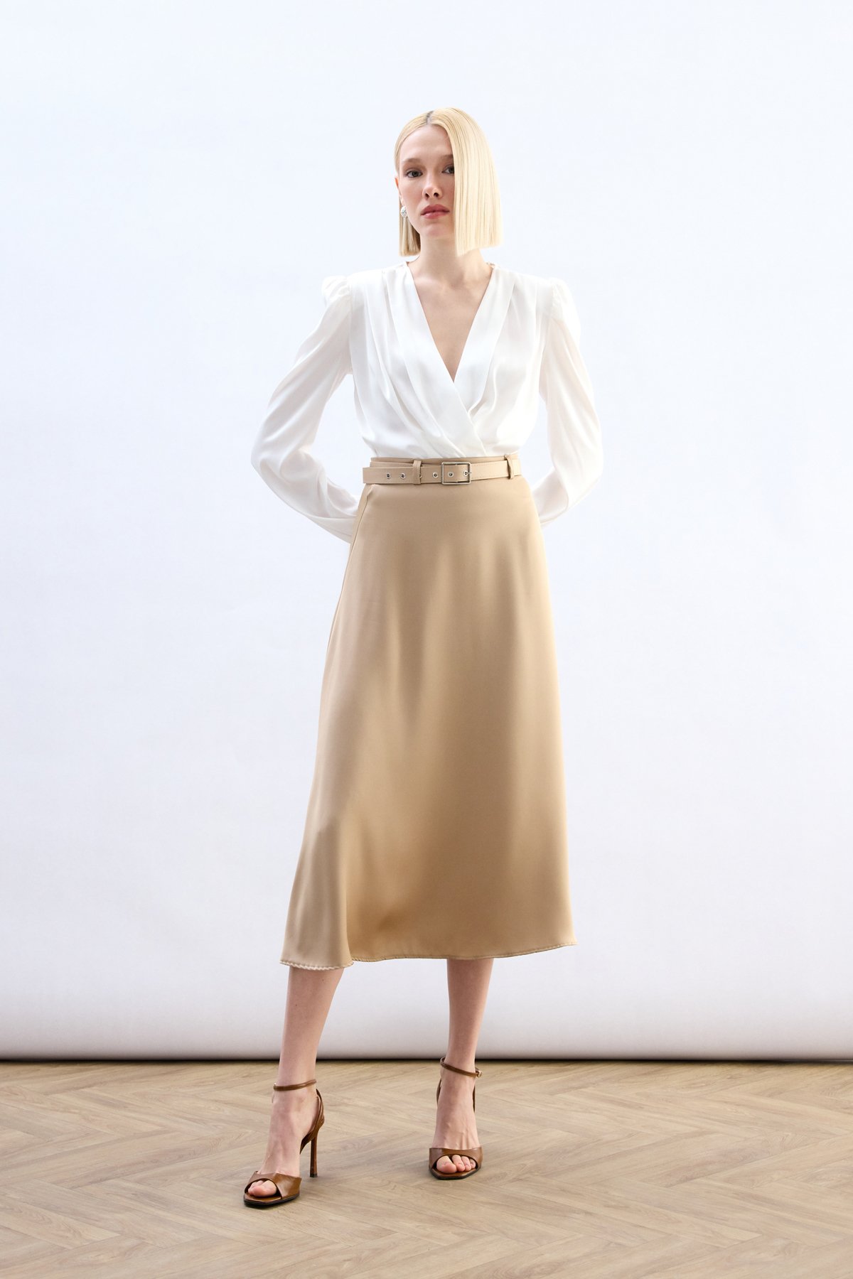 Kemerli Saten Etek - Camel