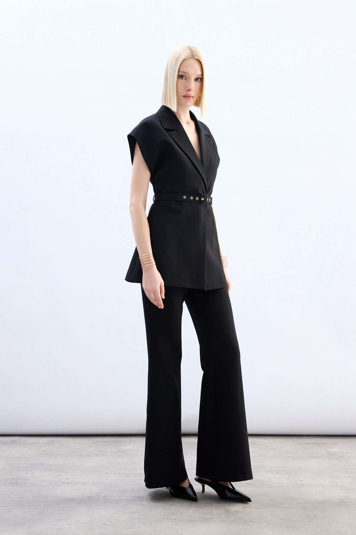 Kemerli Uzun Yelek - Siyah