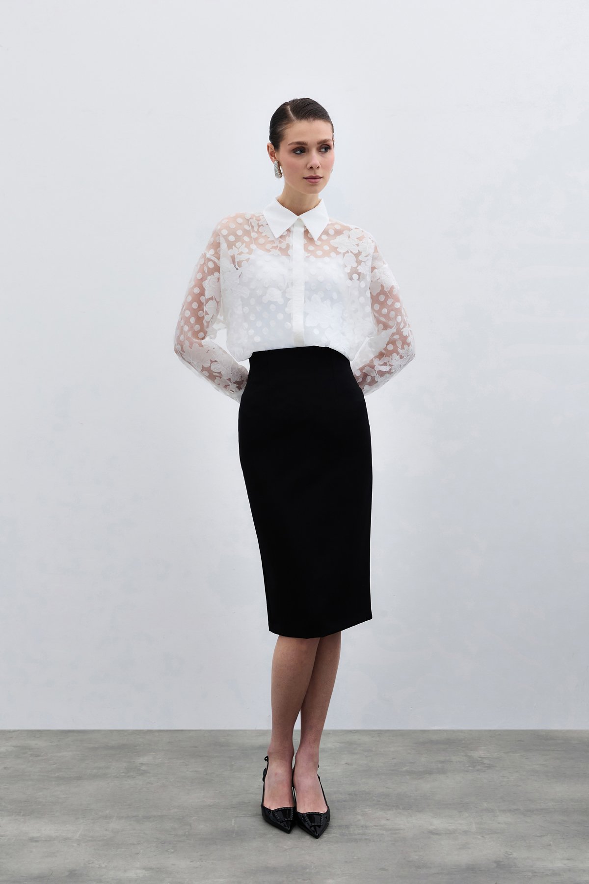 Kendinden Desenli Gömlek - Ekru