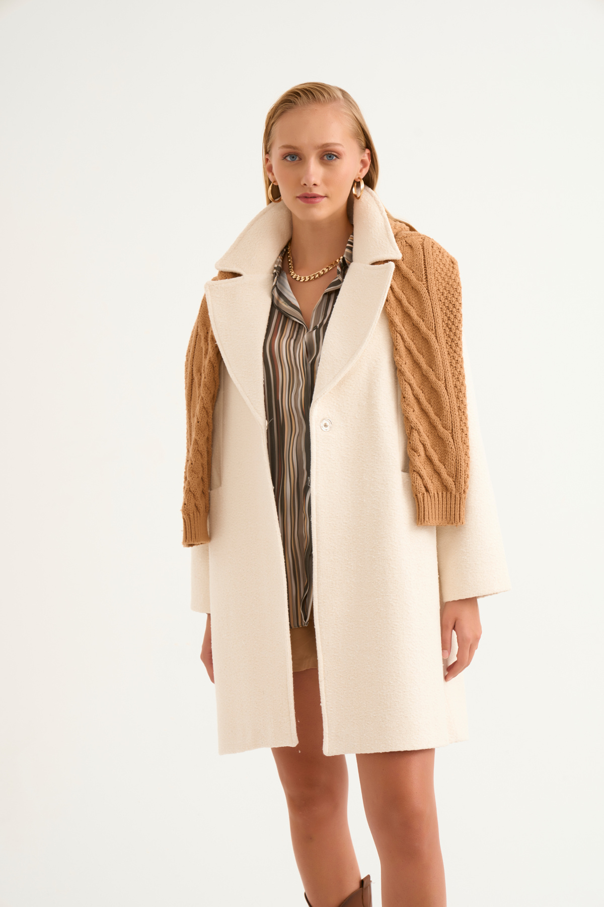 Crispy pocket detail boucle coat - ECRU