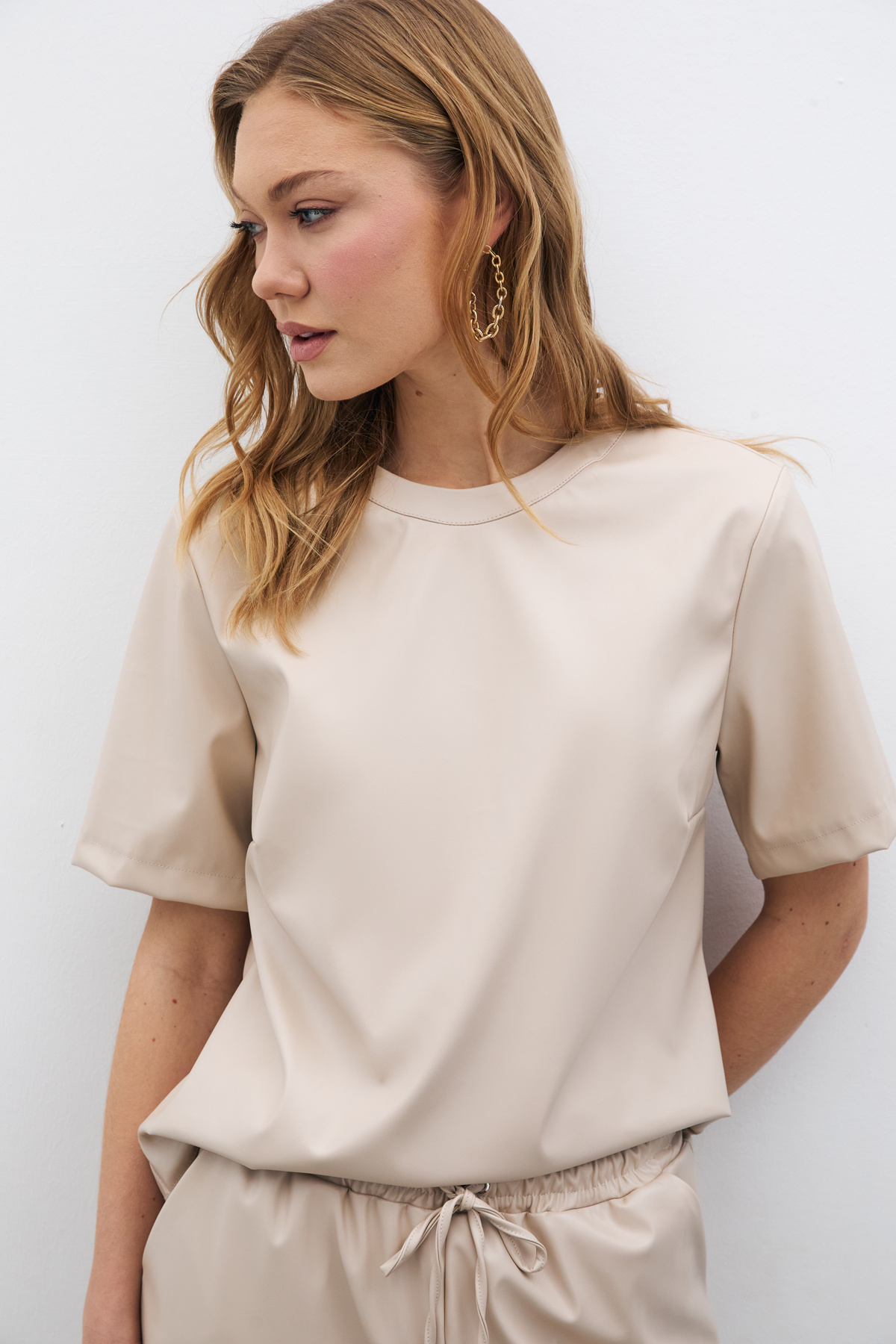 Kısa Kol Deri Bluz - TAŞ