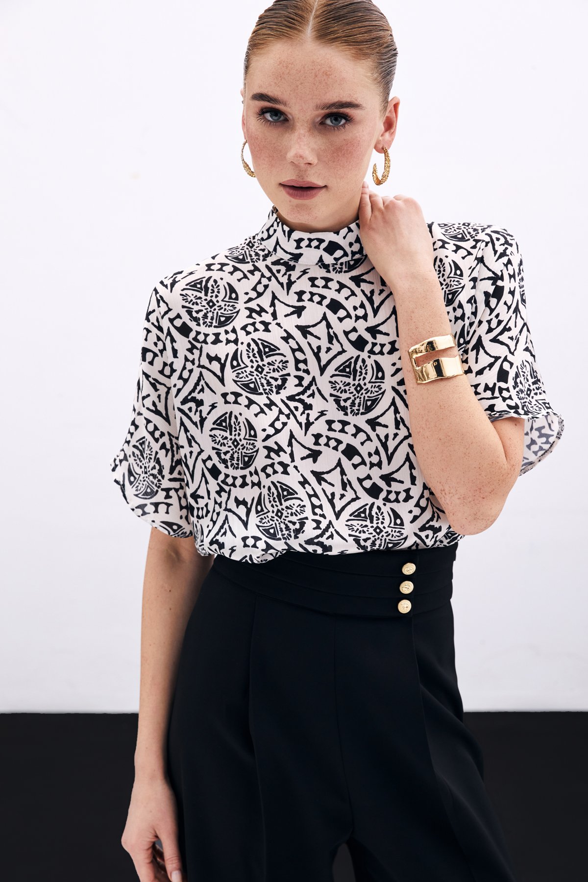 Kısa Kol Desenli Bluz - Ekru