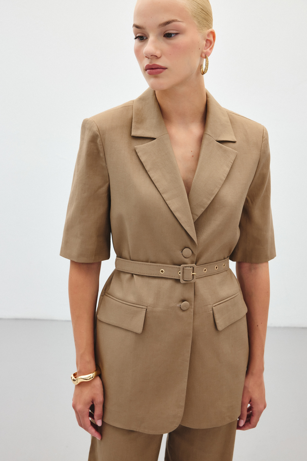 Kısa Kollu Kemerli Ceket - Camel