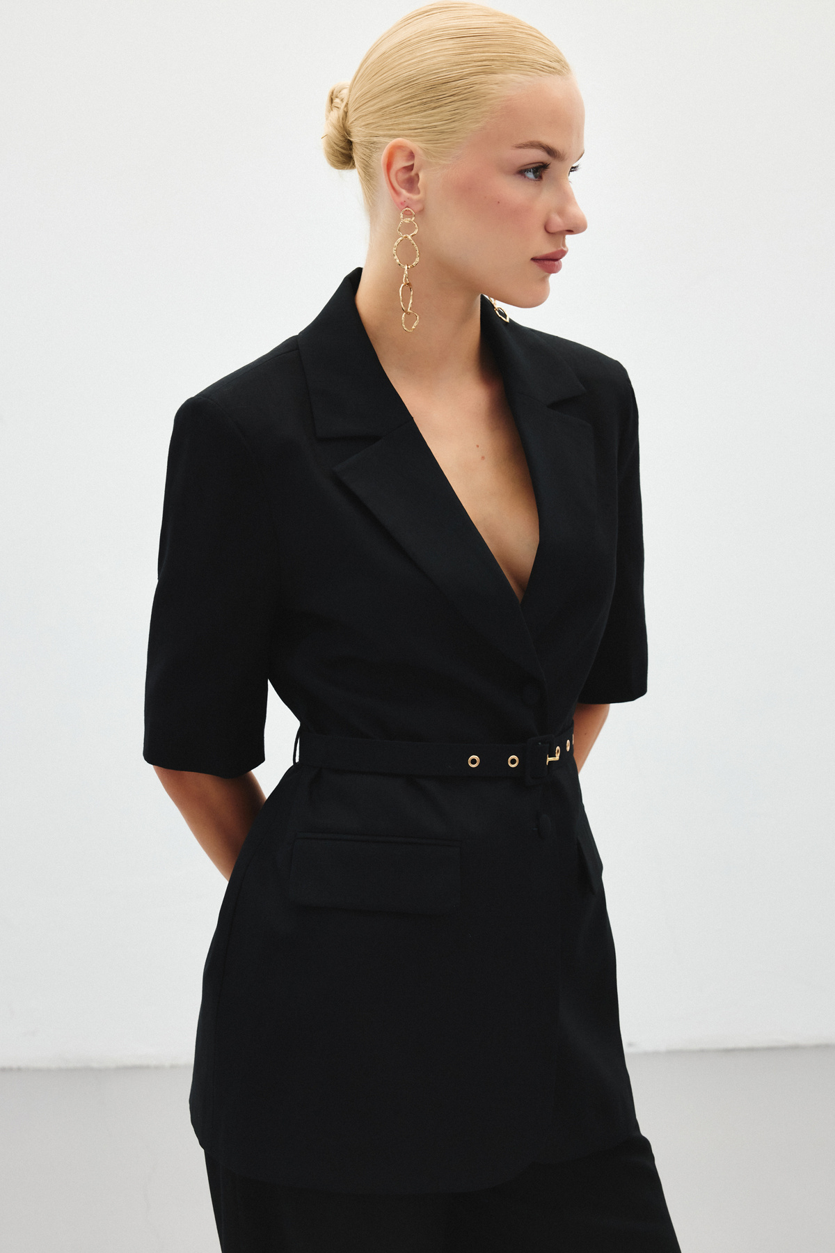 Kısa Kollu Kemerli Ceket - Siyah