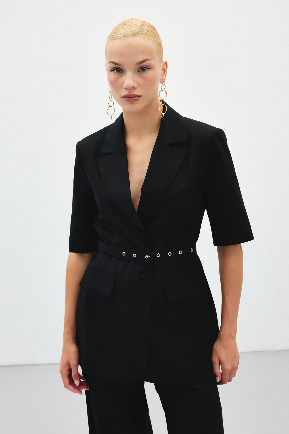 Kısa Kollu Kemerli Ceket - Siyah