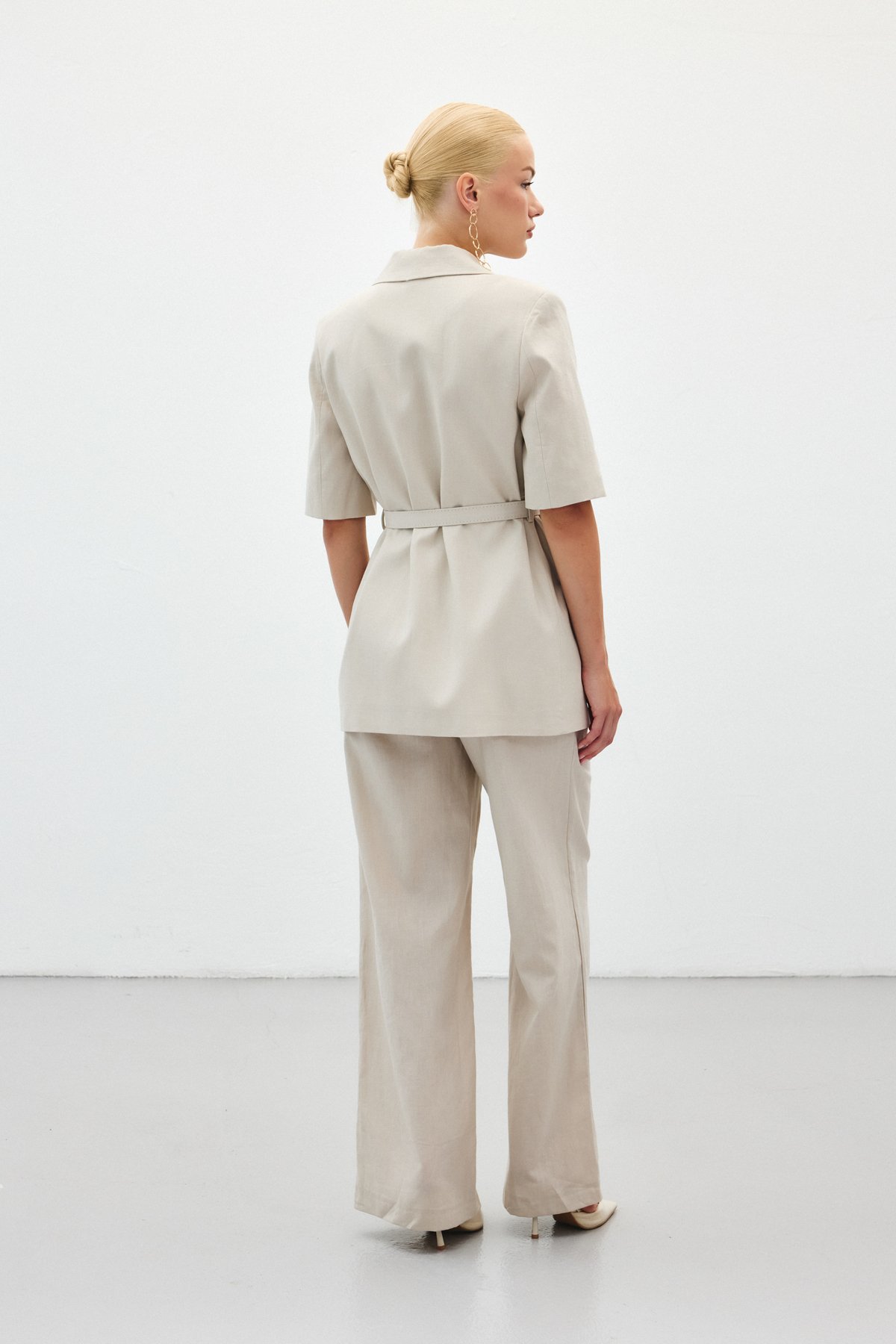 Kısa Kollu Kemerli Ceket - Taş