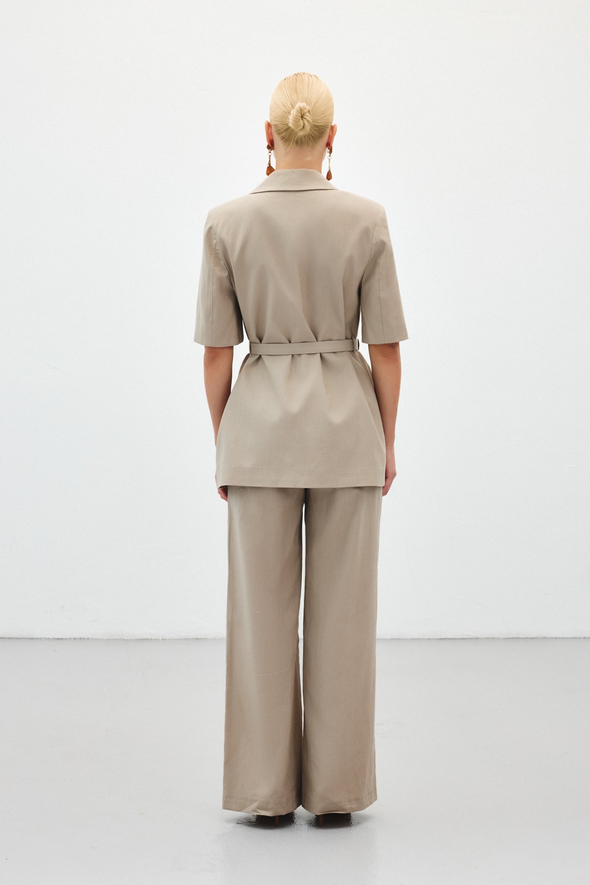 Kısa Kollu Kemerli Ceket - Vizon