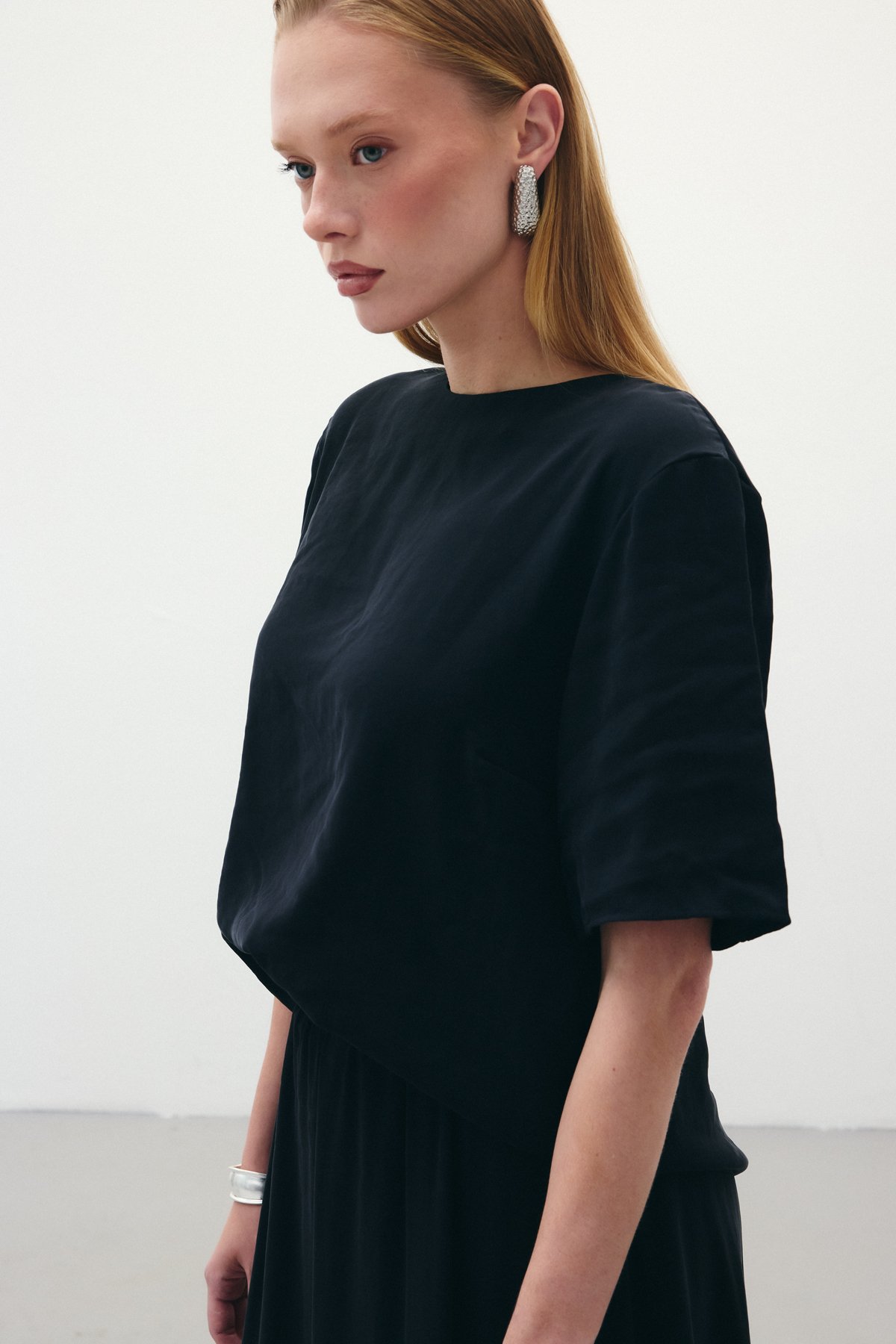 Kısa Kollu Salaş Bluz - Siyah