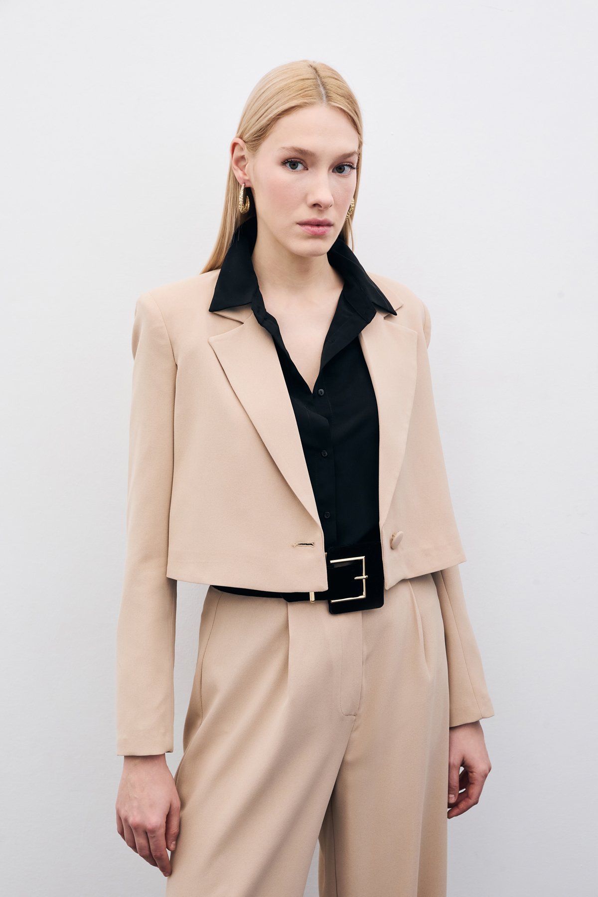 Short Crepe Jacket - Beıge