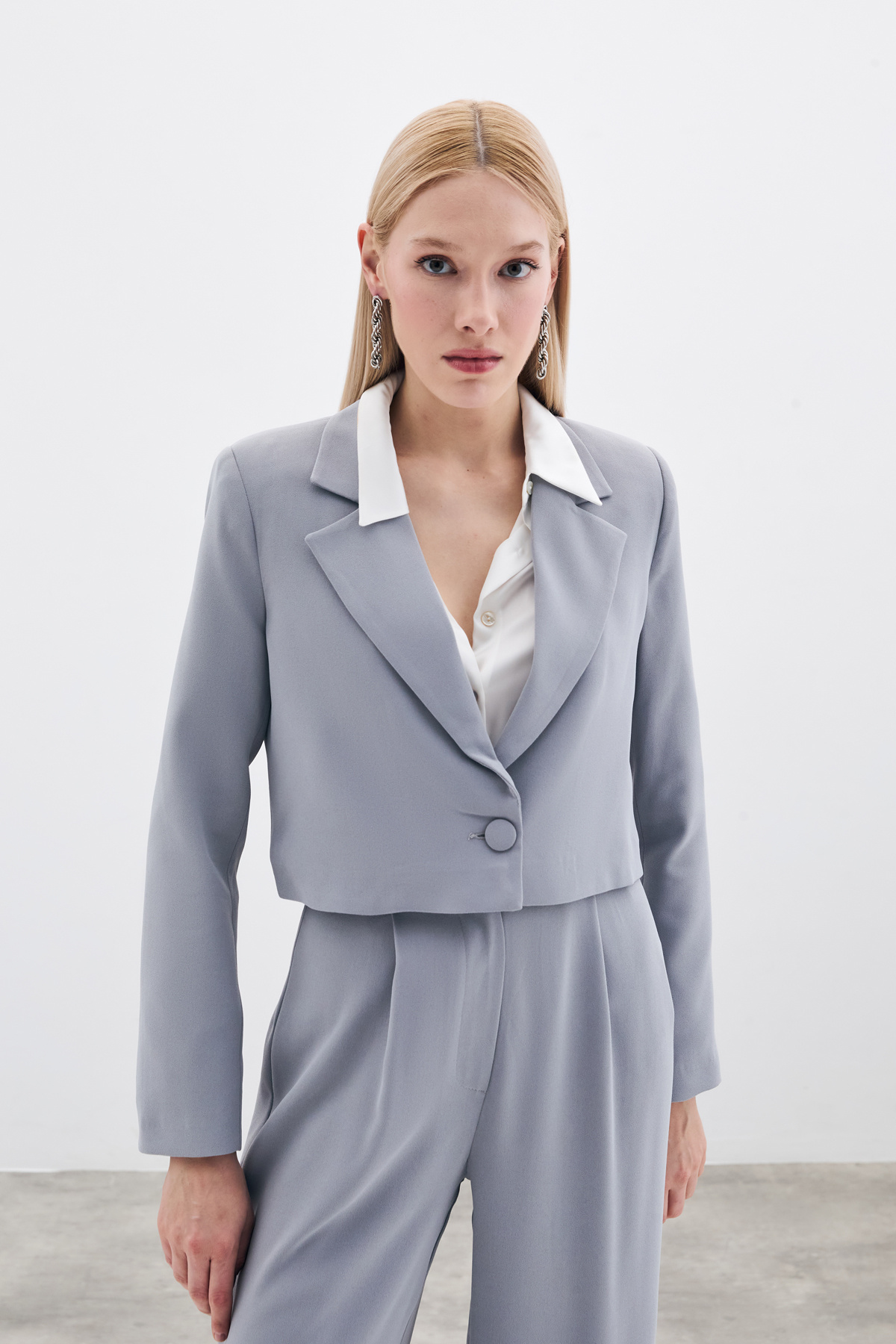 Kısa Krep Ceket - Gri