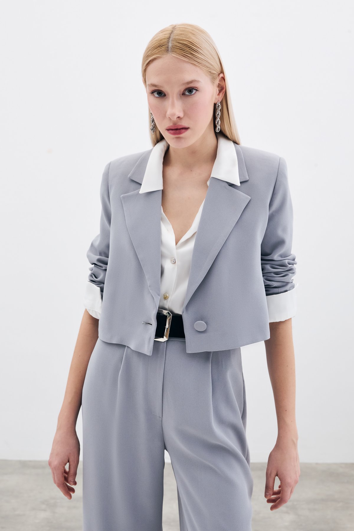 Kısa Krep Ceket - Gri