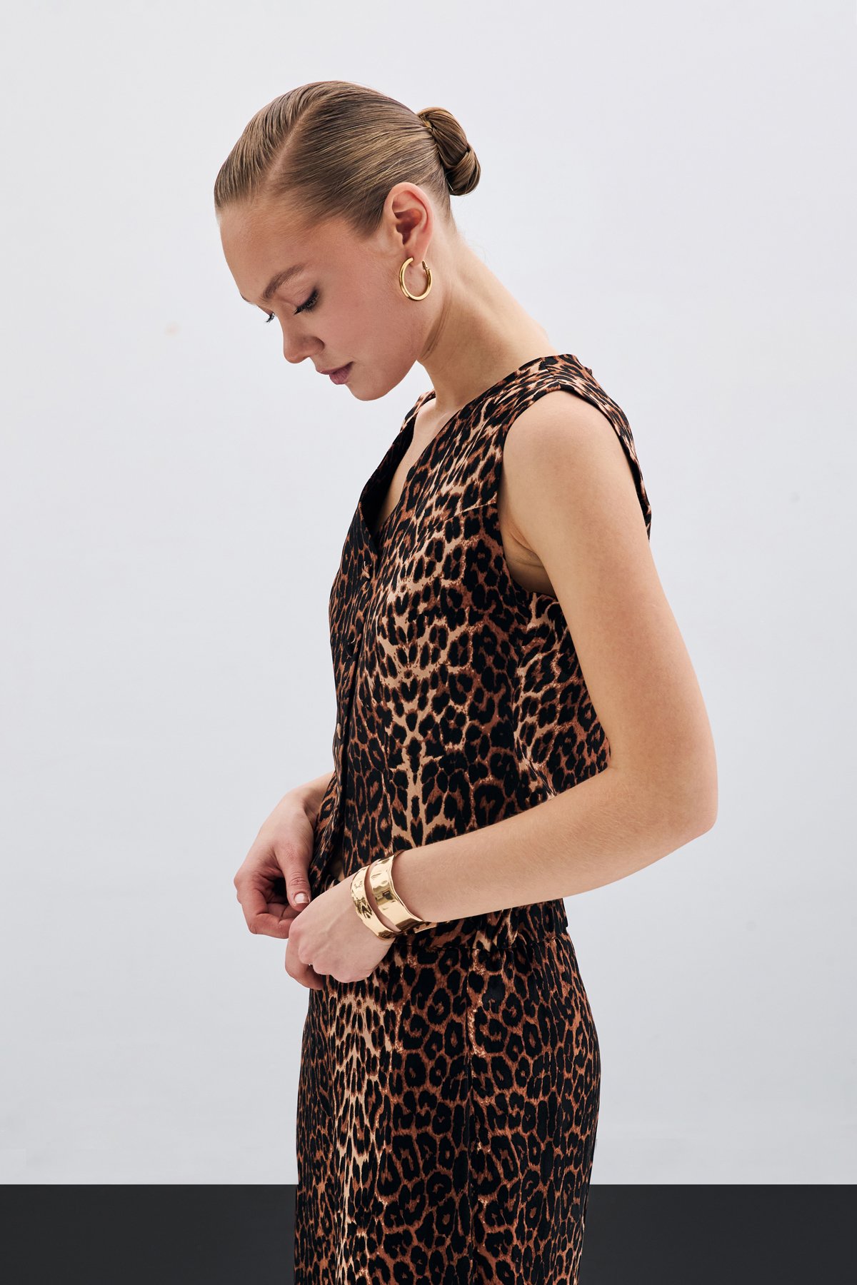 Kısa Leopar Yelek - Siyah