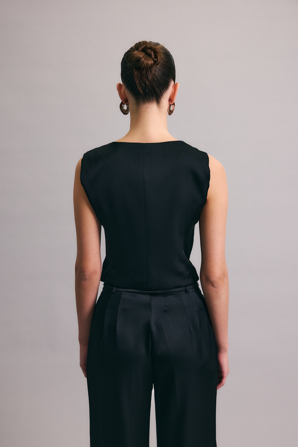 Classic Plain Vest - Black