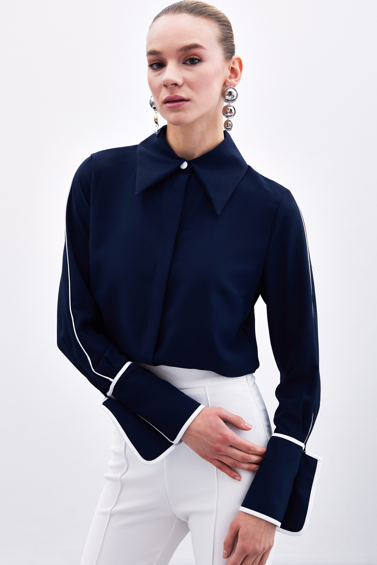 Klasik Manşetli Kontrast Gömlek - Lacivert