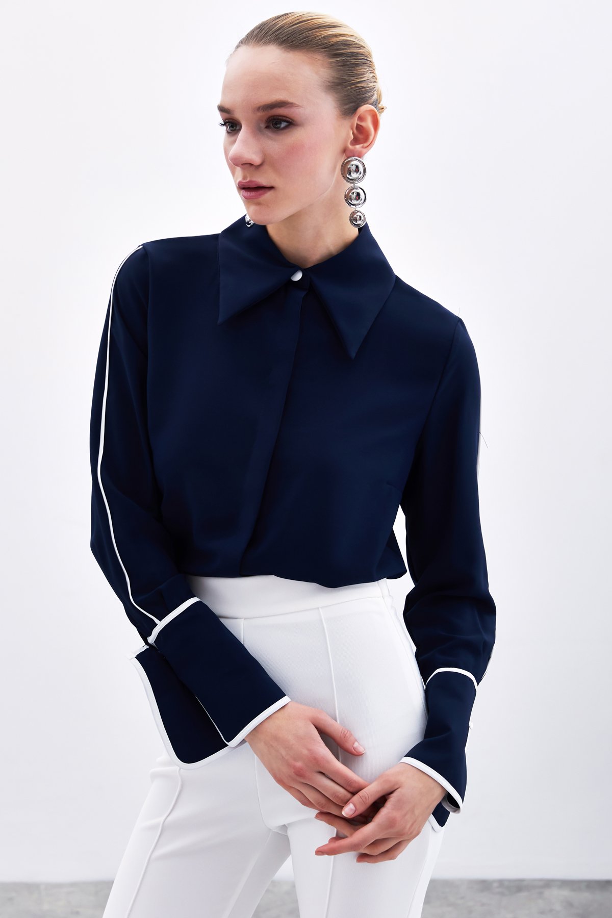 Klasik Manşetli Kontrast Gömlek - Lacivert