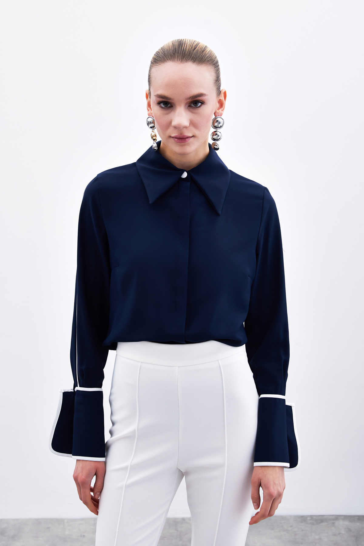 Klasik Manşetli Kontrast Gömlek - Lacivert