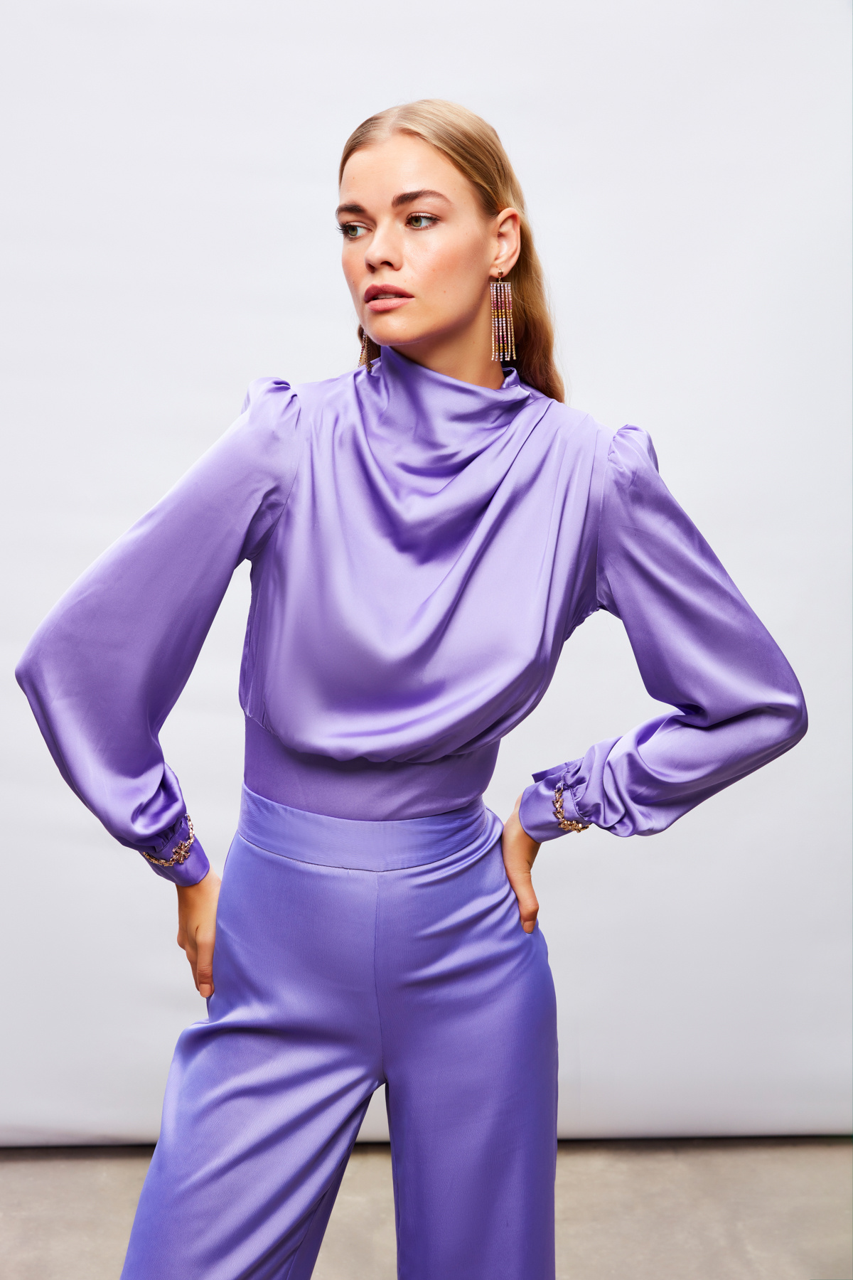 Kol Aksesuar Detaylı Bluz - MOR