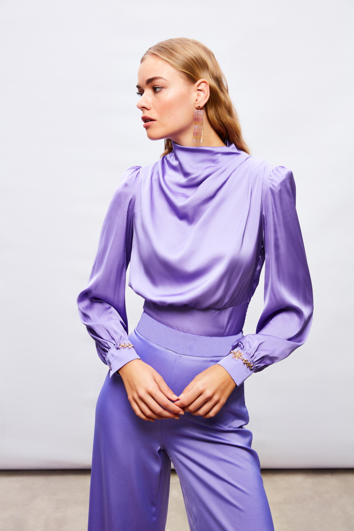 Kol Aksesuar Detaylı Bluz - MOR