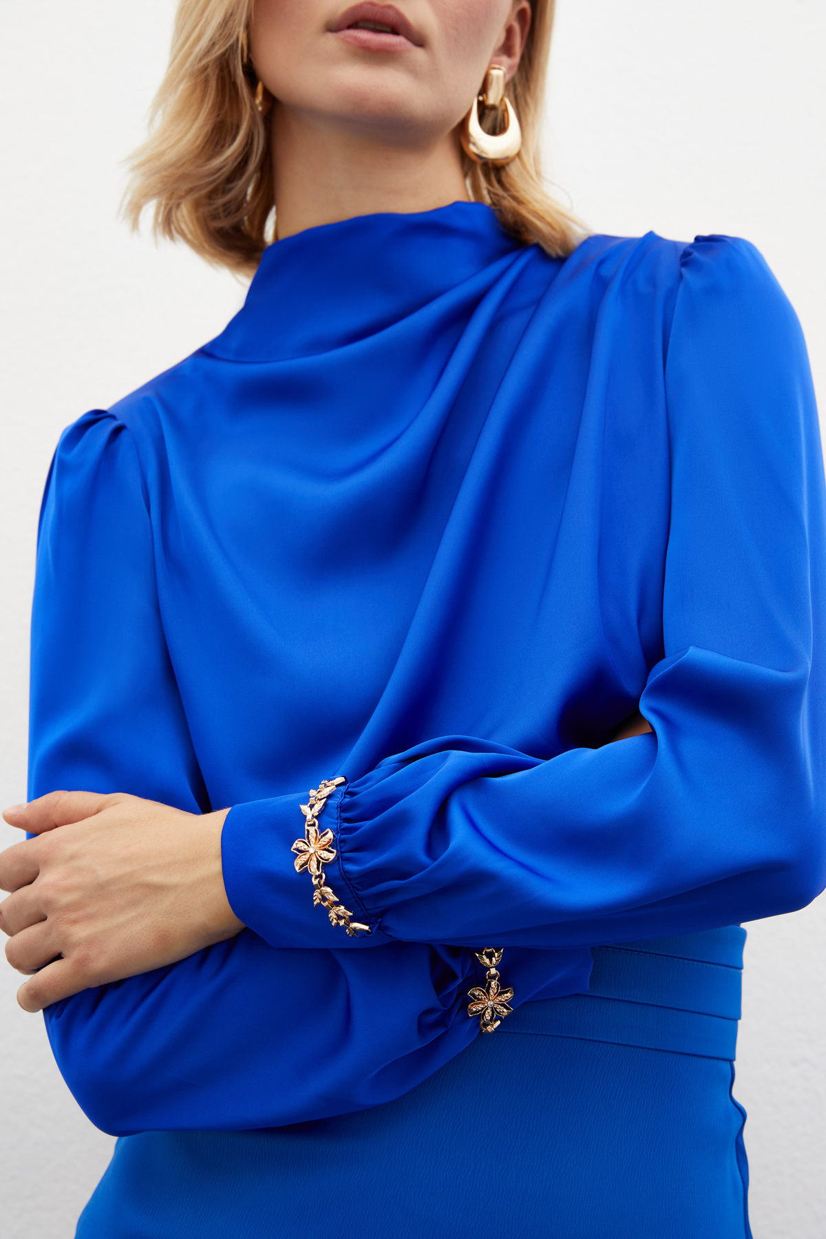 Kol Aksesuar Detaylı Bluz - SAX MAVİ