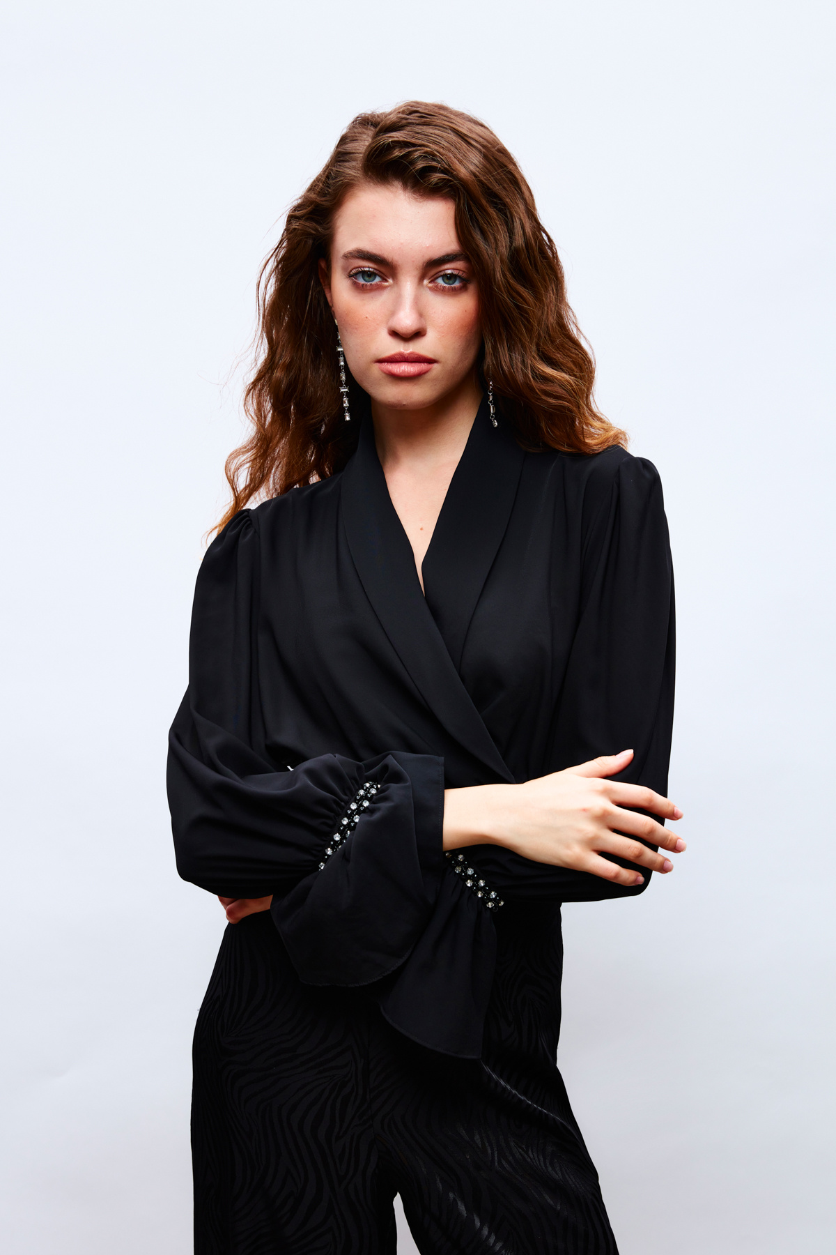 Kol Aksesuar Detaylı Bluz - SİYAH