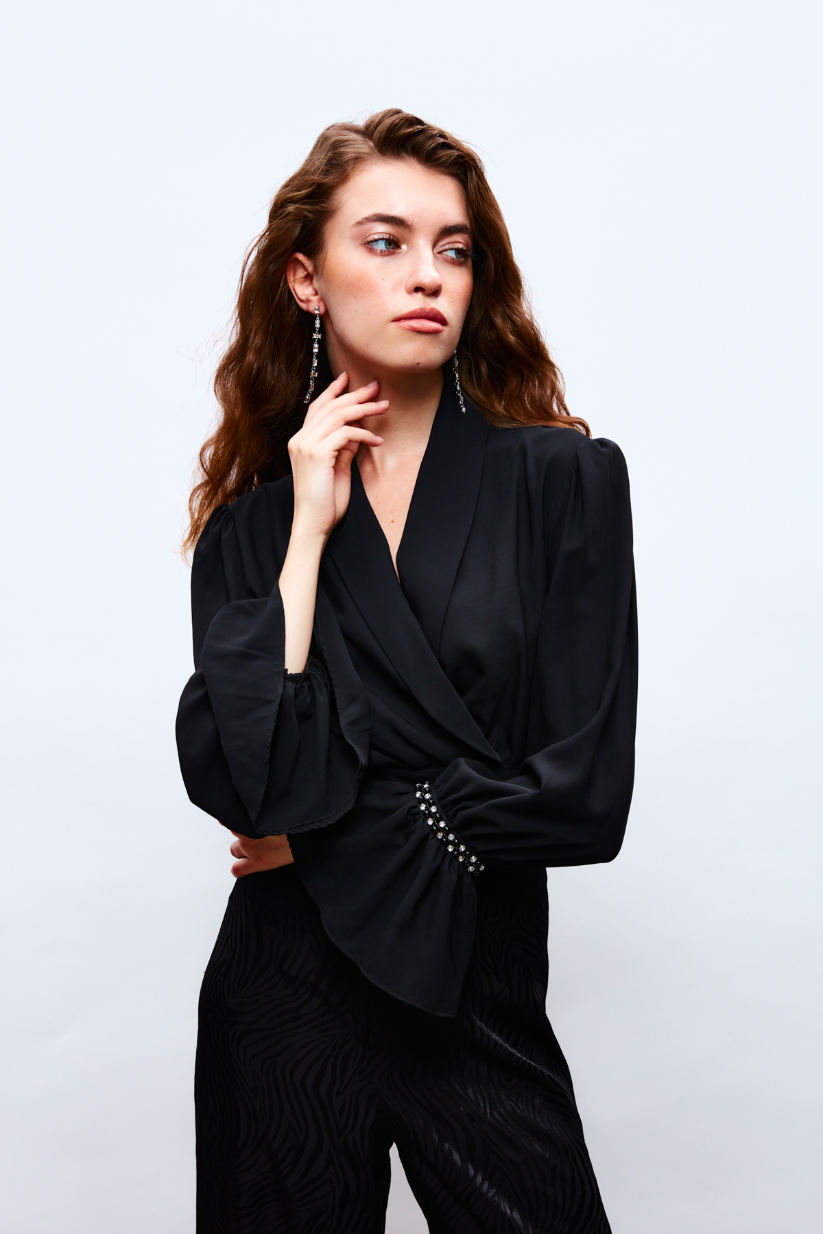 Kol Aksesuar Detaylı Bluz - SİYAH