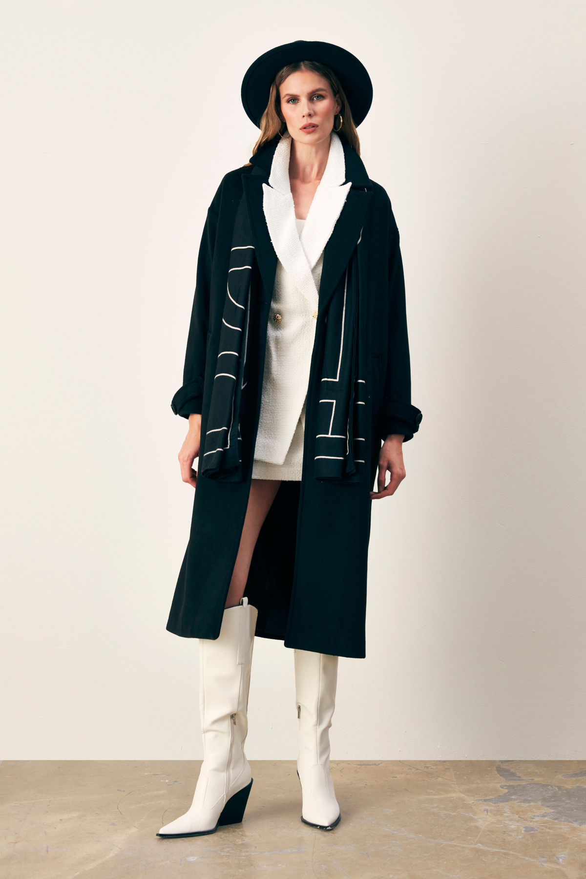 Kol Kemer Detaylı Salaş Kaban - SİYAH