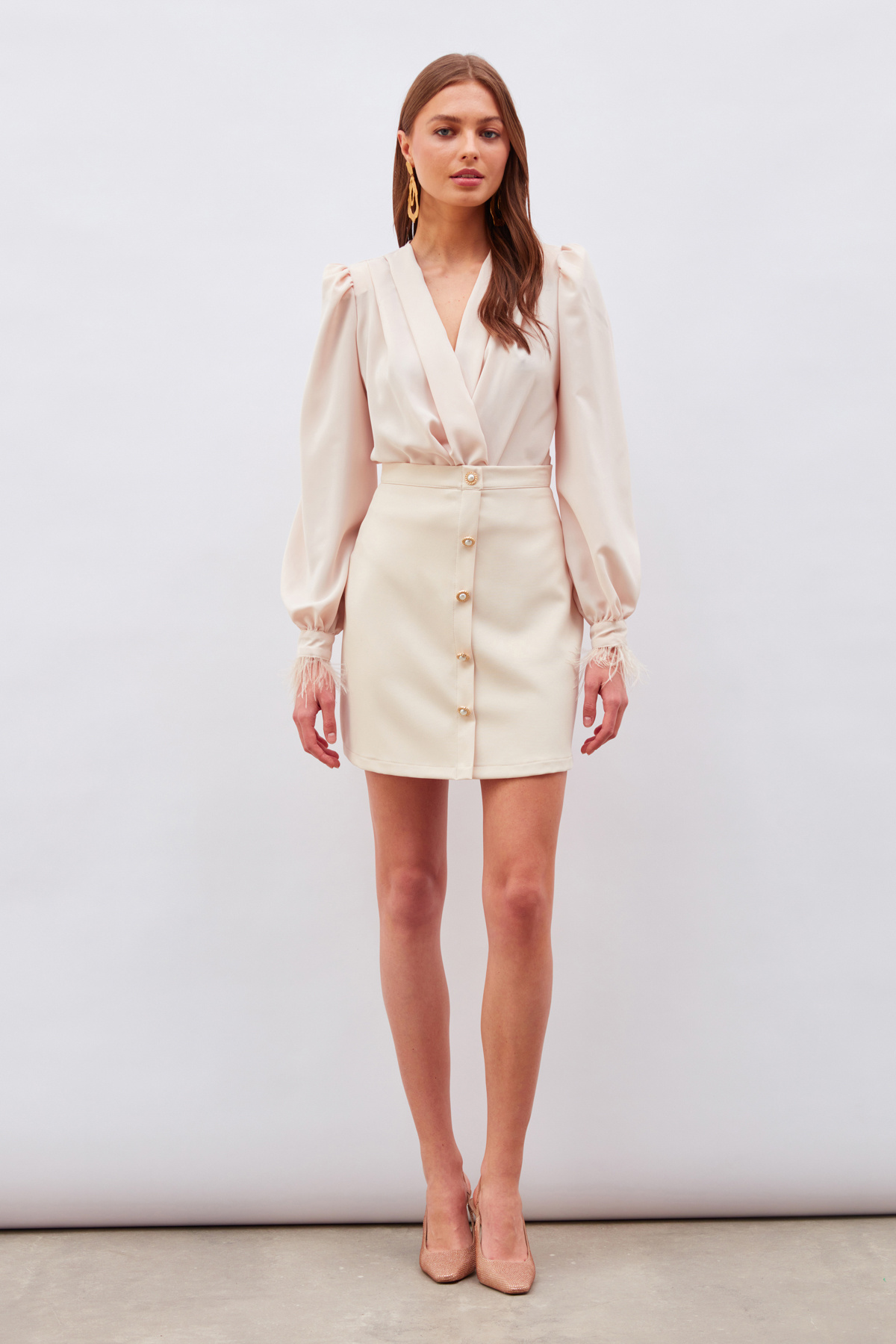 Kol Tüy Detaylı Bodysuit Bluz - BEJ