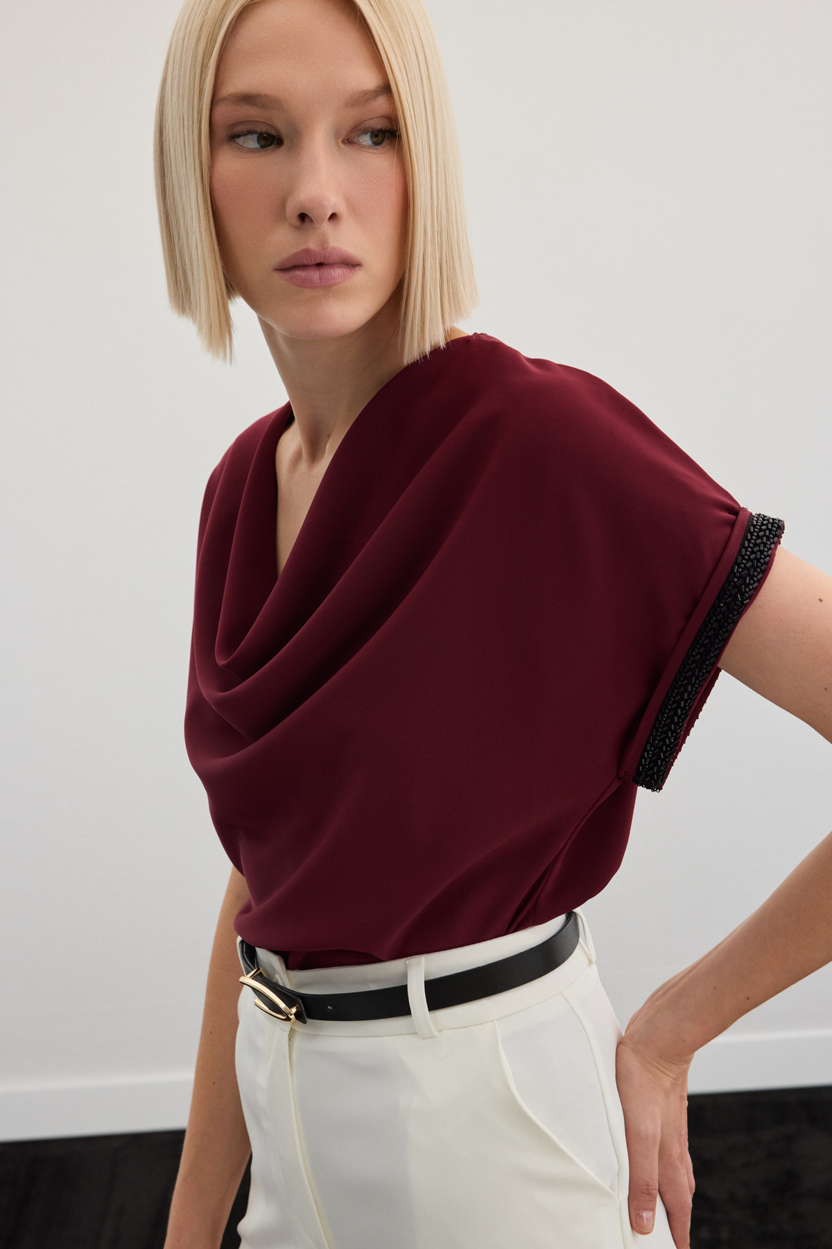 Kollar Taş Detaylı Salaş Bluz - Bordo