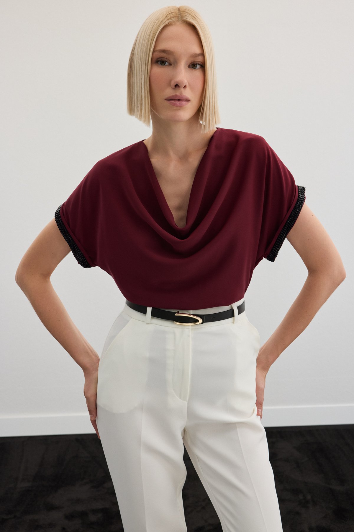 Kollar Taş Detaylı Salaş Bluz - Bordo