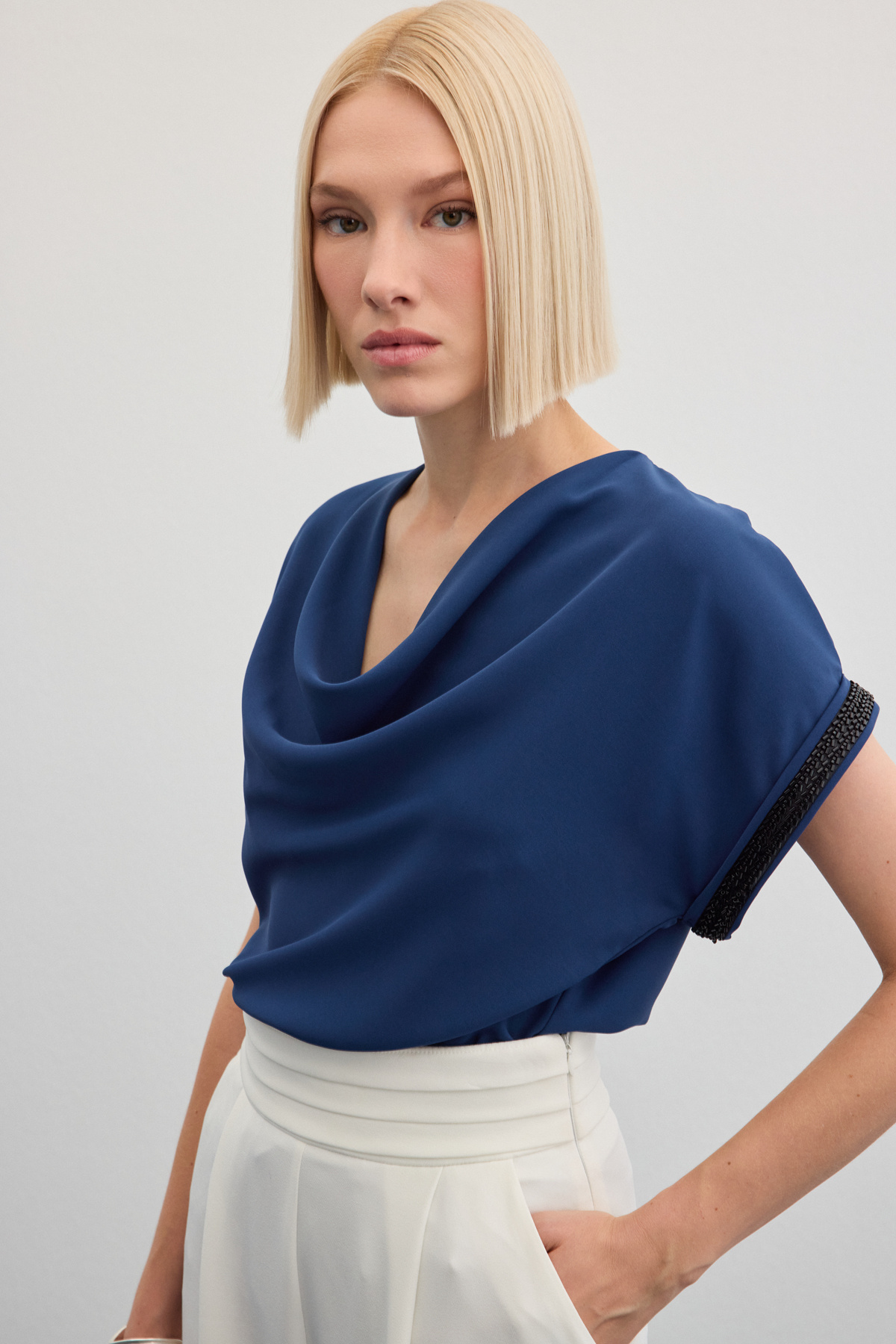 Kollar Taş Detaylı Salaş Bluz - İndigo