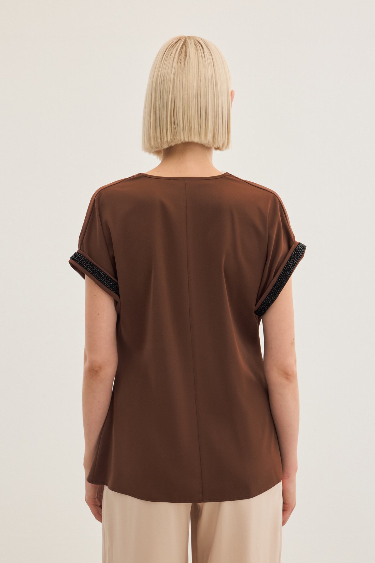 Kollar Taş Detaylı Salaş Bluz - Kahve