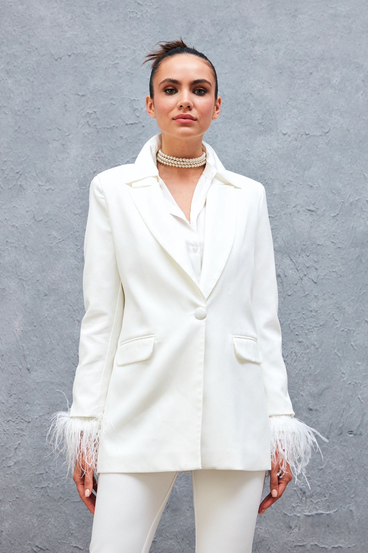 Kolları Tüy Detaylı Ceket - EKRU