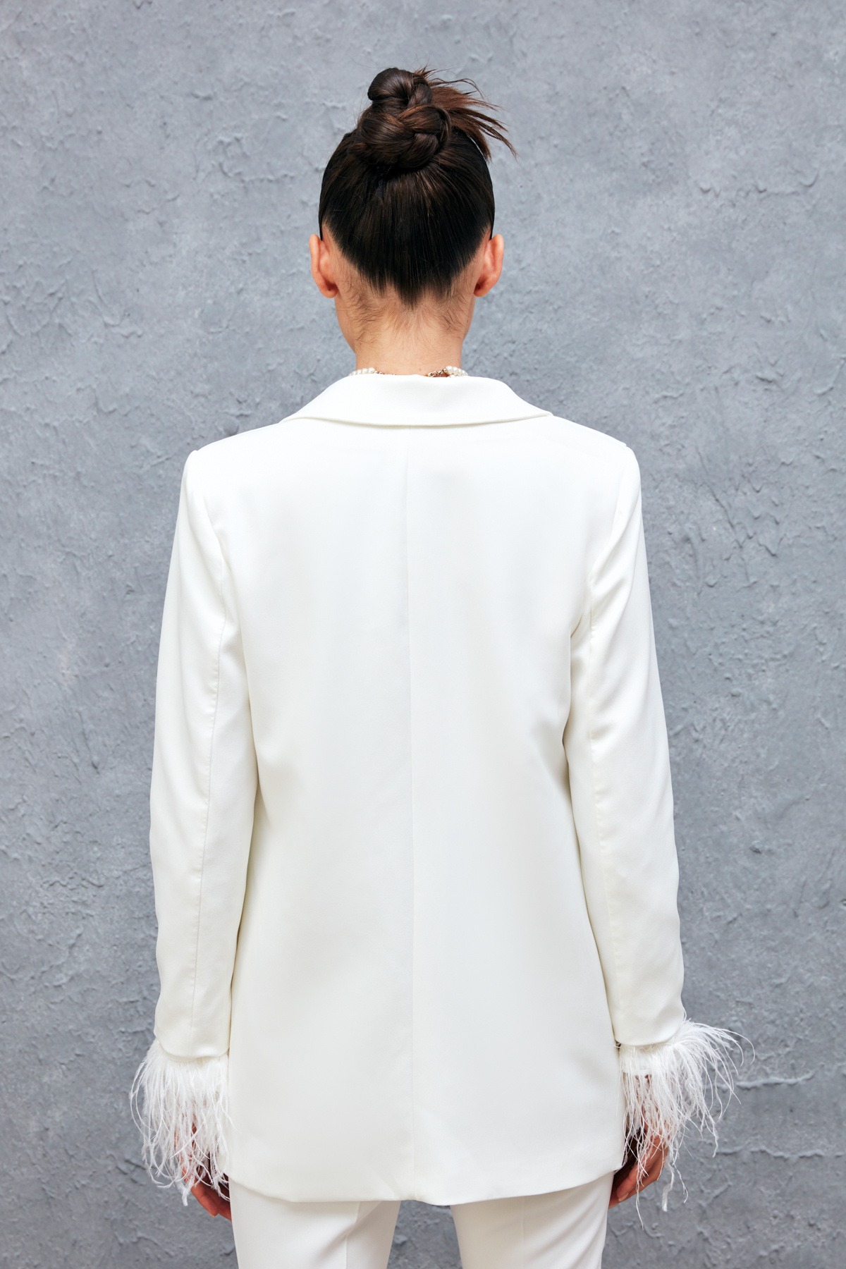 Kolları Tüy Detaylı Ceket - EKRU