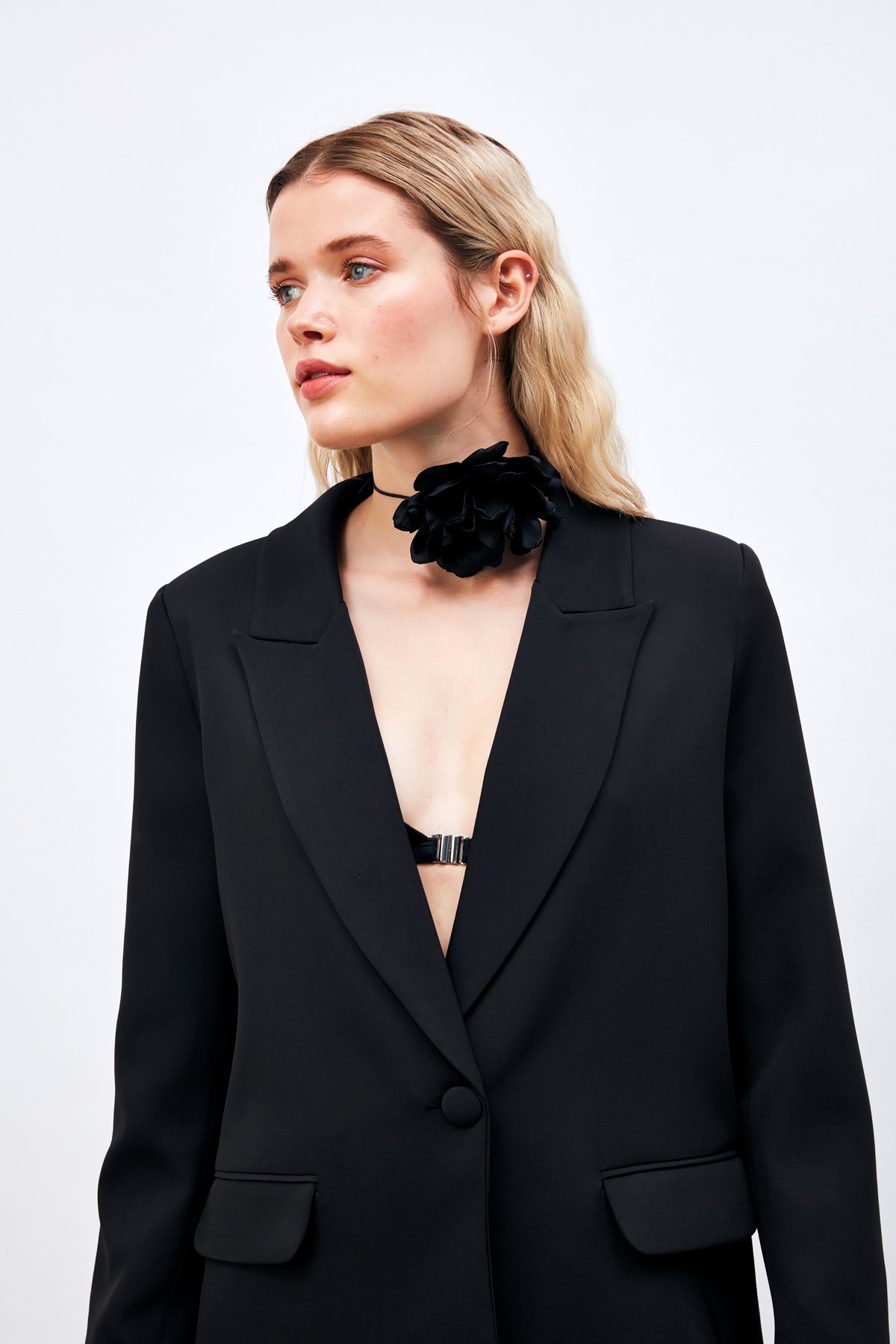 Kolları Tüy Detaylı Ceket - SİYAH