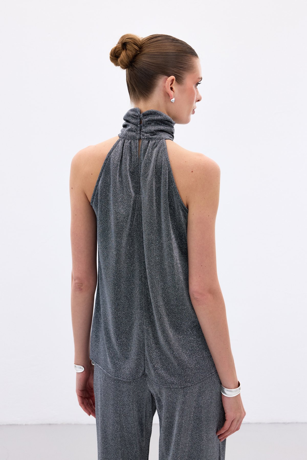 Kolsuz Parlak Bluz - Antrasit